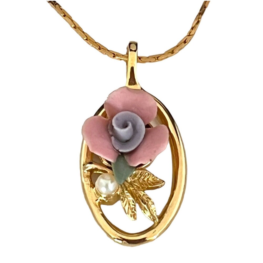 Vintage 1970s Floral Pendant Necklace Ceramic Pearl Gold Tone - 3J